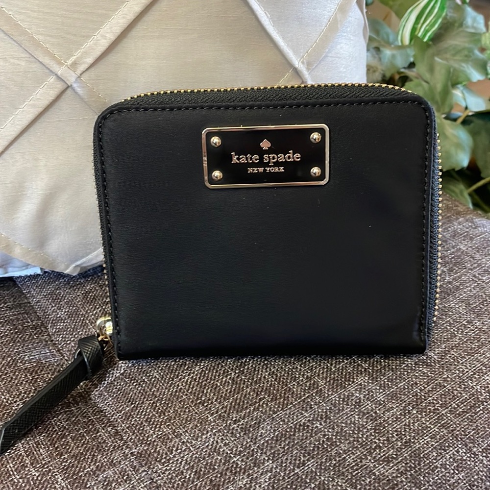 Kate spade nylon zip wallet